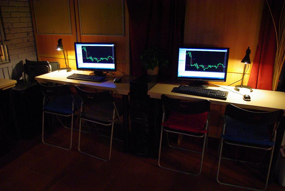 Trading-Room-Robot-de-Forex-Vista-313.jpg