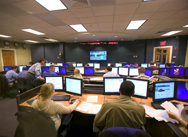 live-forex-trading-room.jpg